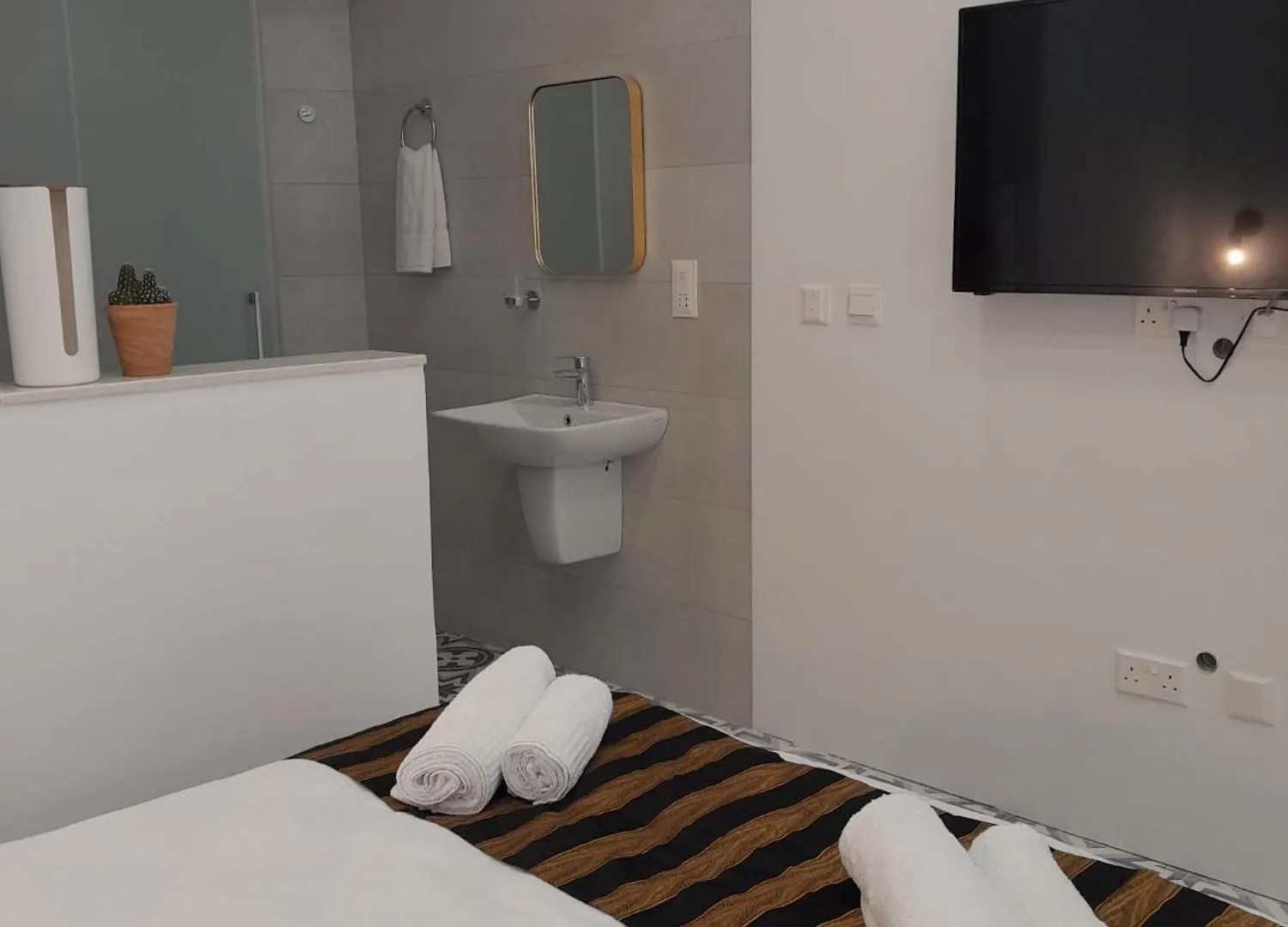 Charming Town House In Cospicua, Valperga Rooms Cospicua