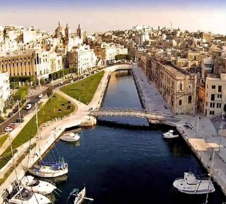 Charming Town House In Cospicua, Valperga Rooms Malta